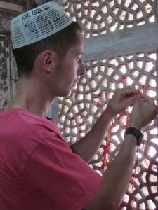 making a wish in Fatephur Sikri