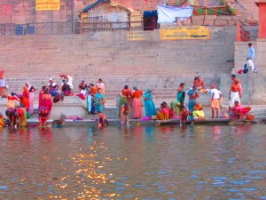 Daily life on the Ganges